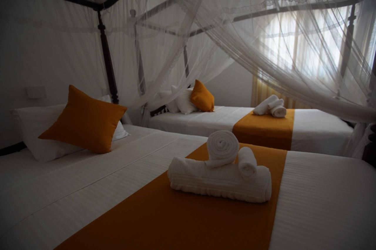 KapuGedara297 Bed & Breakfast Galle Bagian luar foto